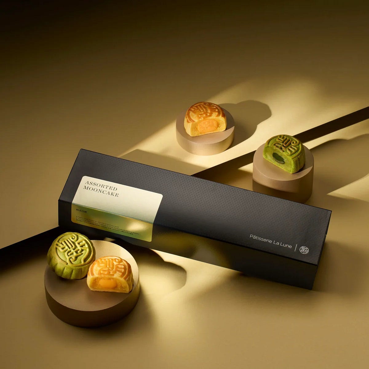 Assorted Mooncake (4pcs)